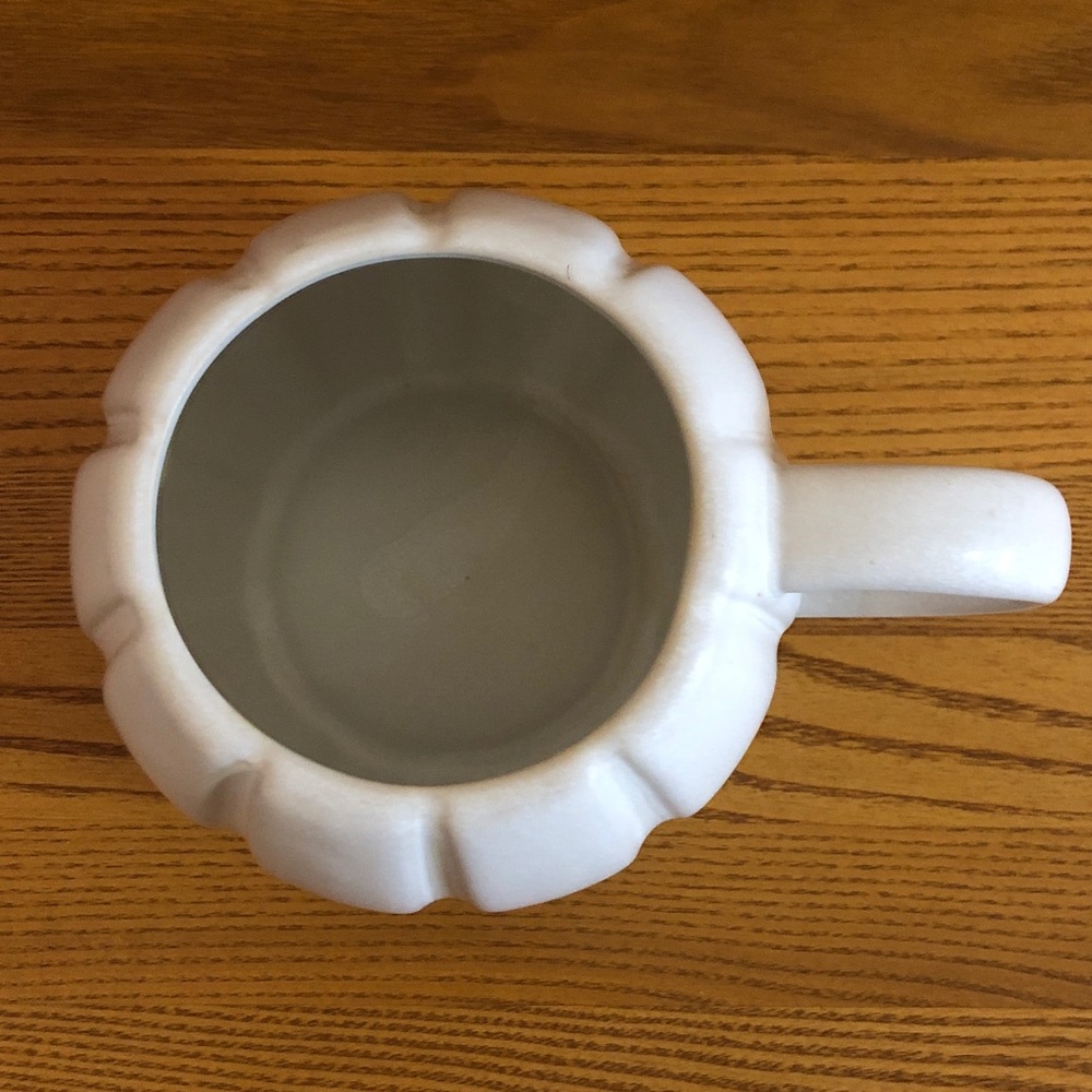Hyde & EEK! Boutique Halloween White Stoneware Pumpkin Mug 15.2 oz New - Picture 4 of 8
